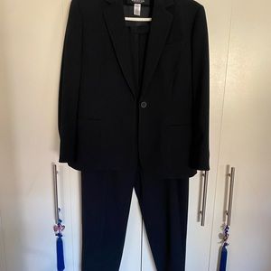 Jones New York Navy Blue pants & skirt suit,